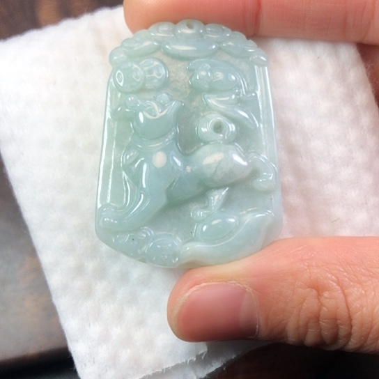 翡翠未镶嵌颈饰缅甸A货，每天下午1点半开播