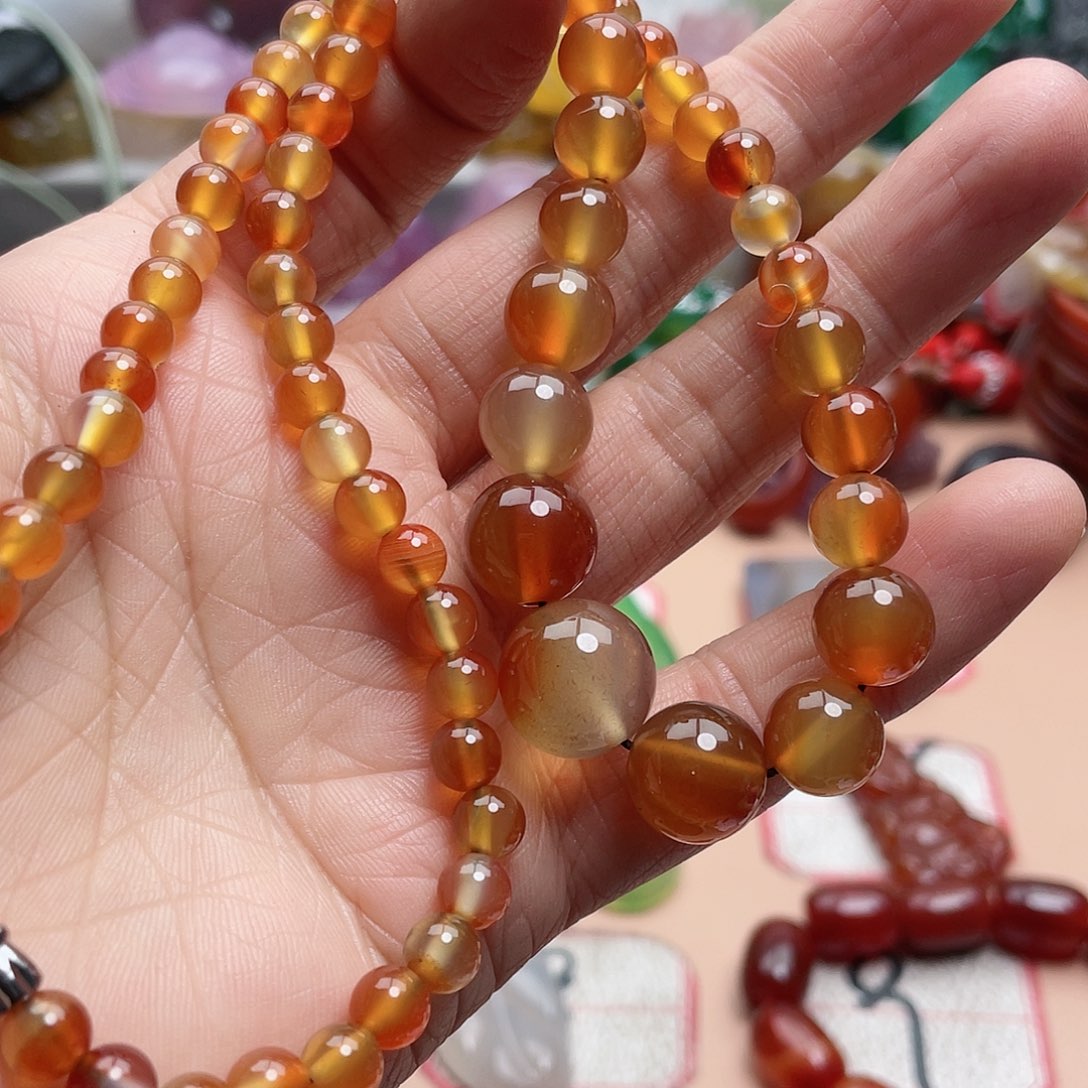 玛瑙/玉髓颈饰合金芹