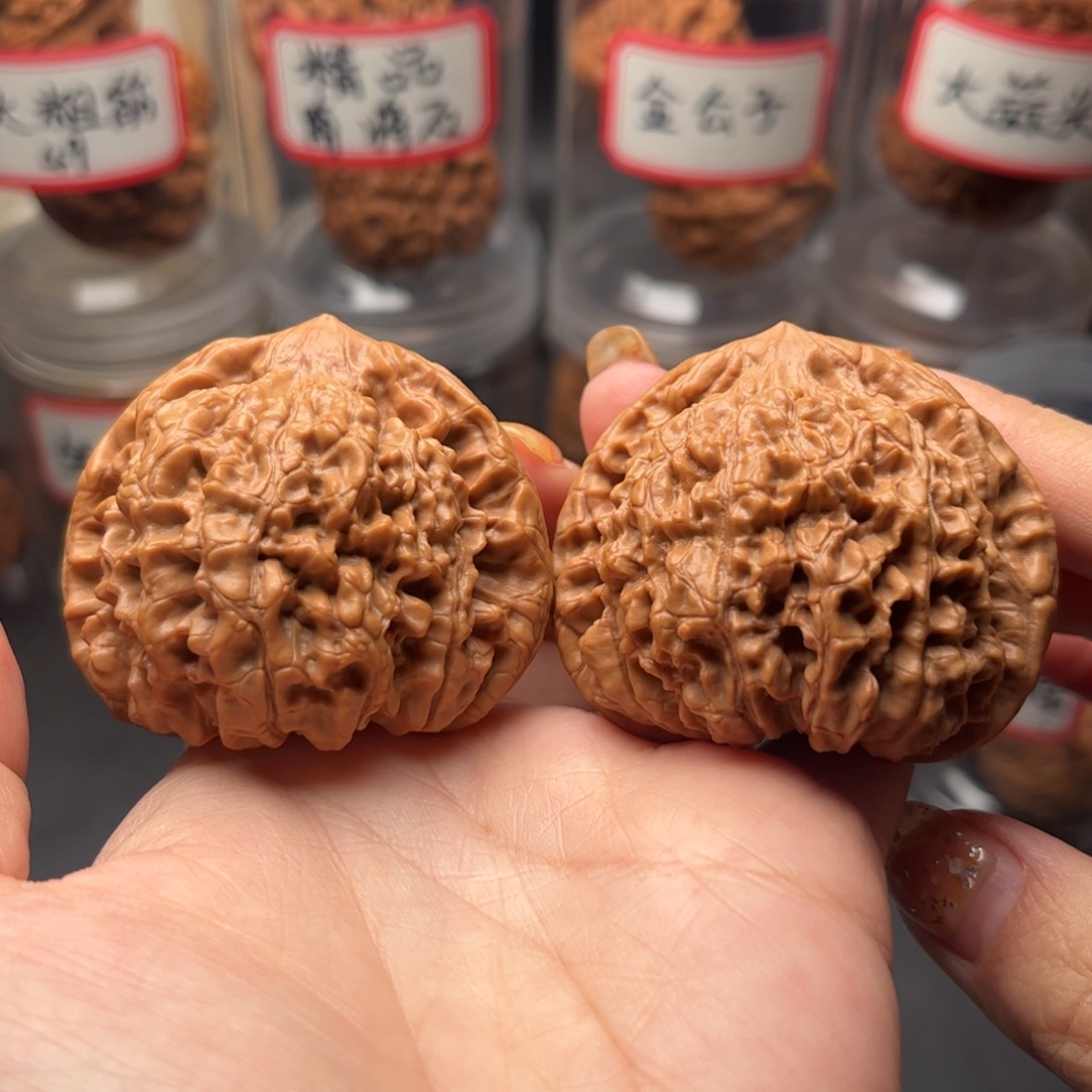 文玩核桃把件51官帽