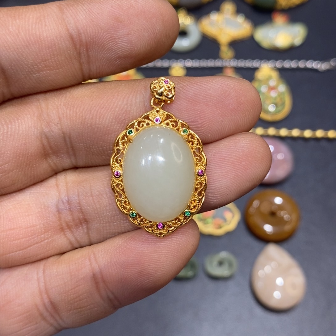 和田玉颈饰银S925镀金镶嵌