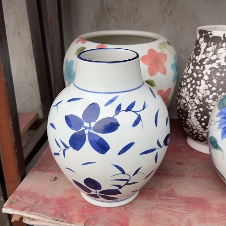 微瑕景德镇手工陶瓷花瓶