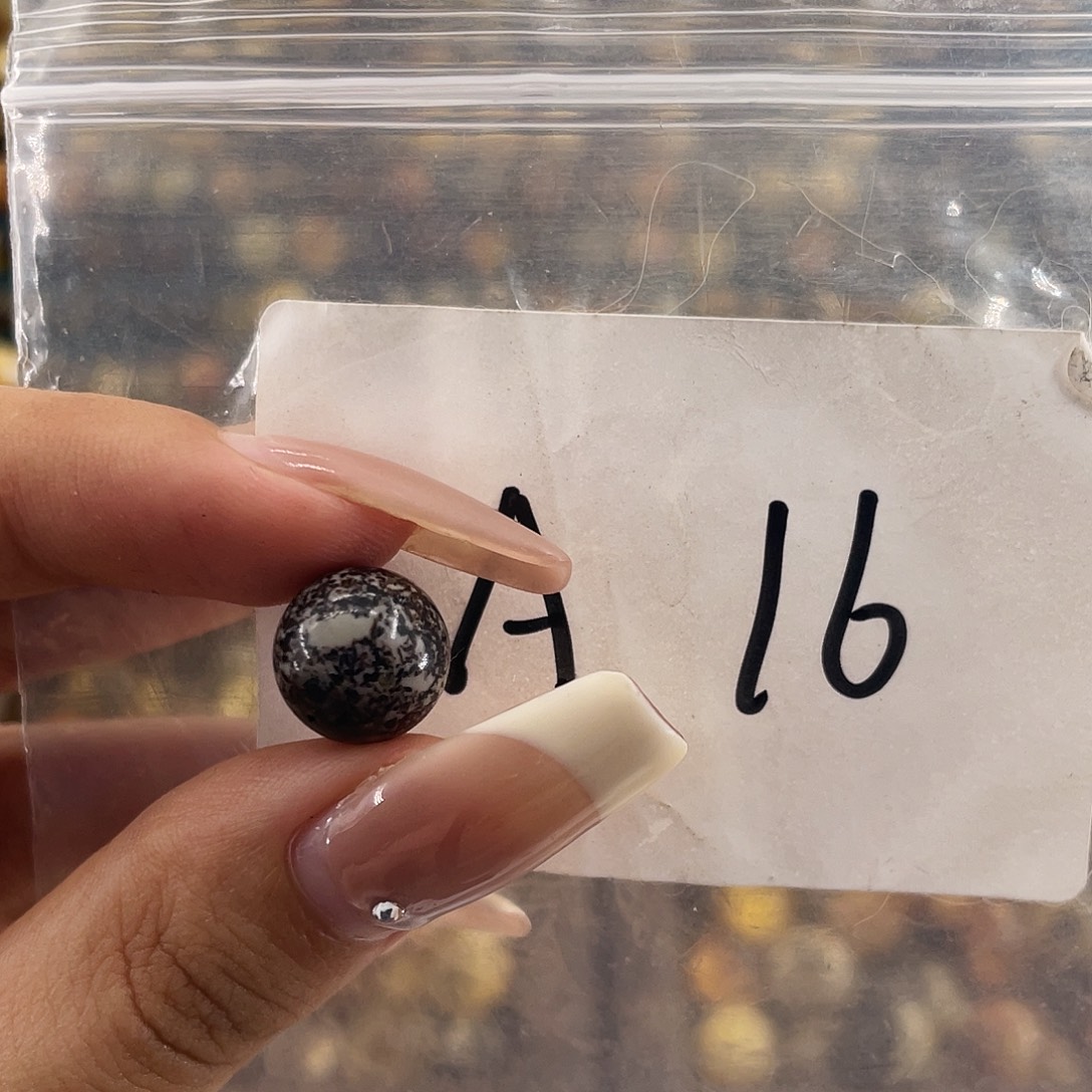 琥珀未镶嵌裸石11.3福利