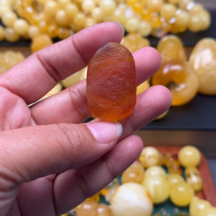 琥珀未镶嵌珠宝奇石M305号原石