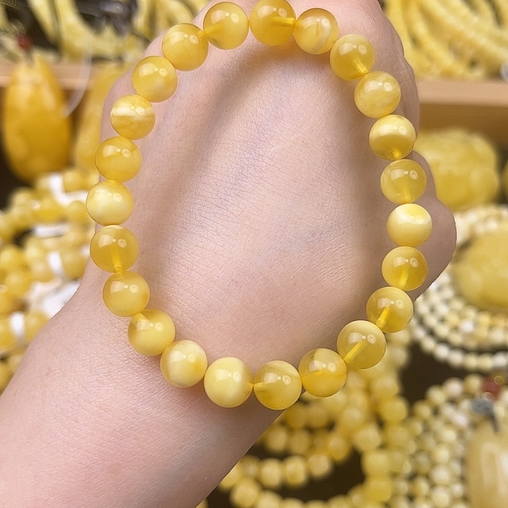 琥珀未镶嵌颈饰琥珀