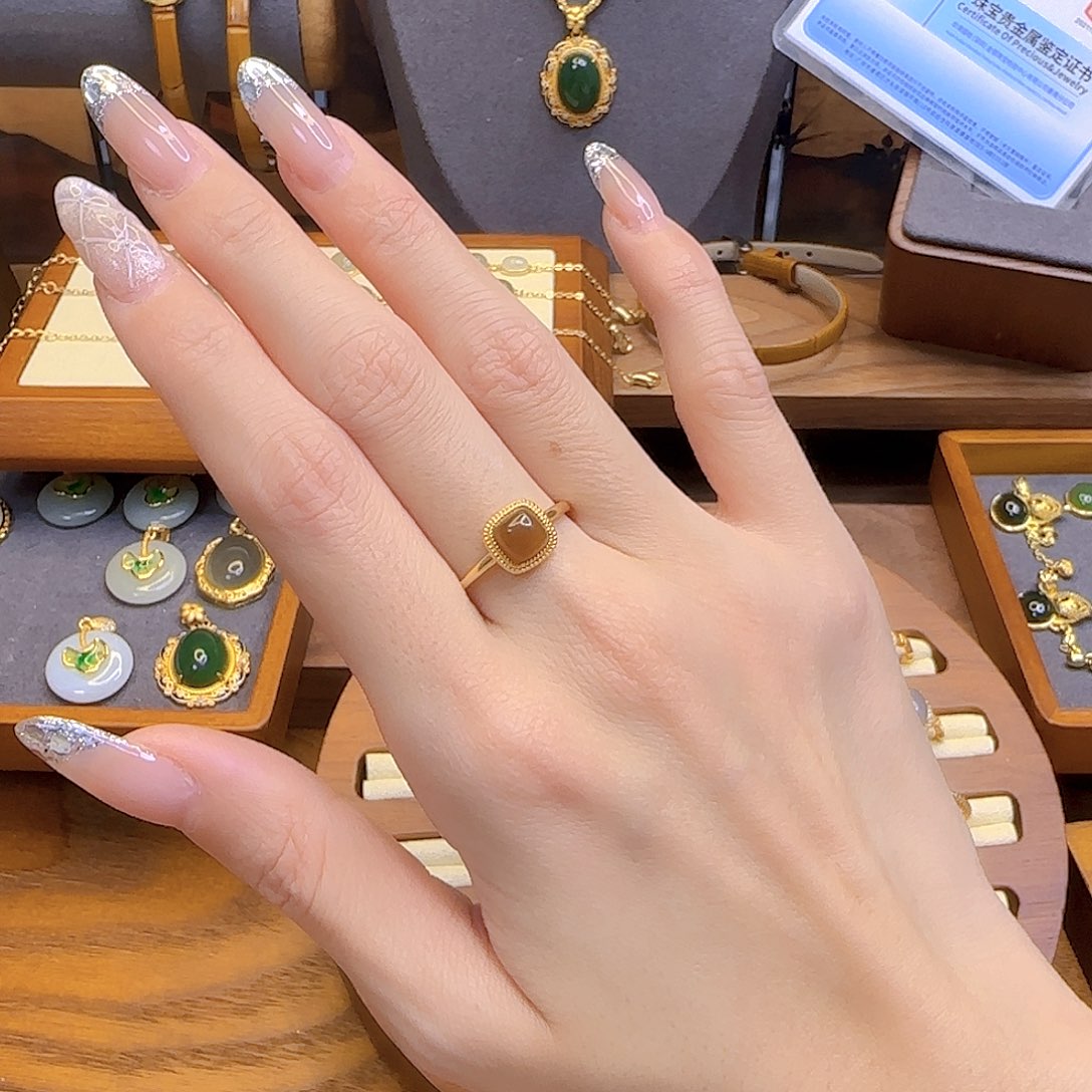 和田玉戒指银S925镀金镶嵌