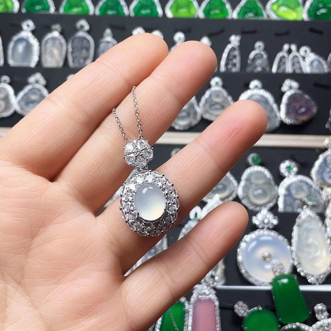 玛瑙/玉髓颈饰合金