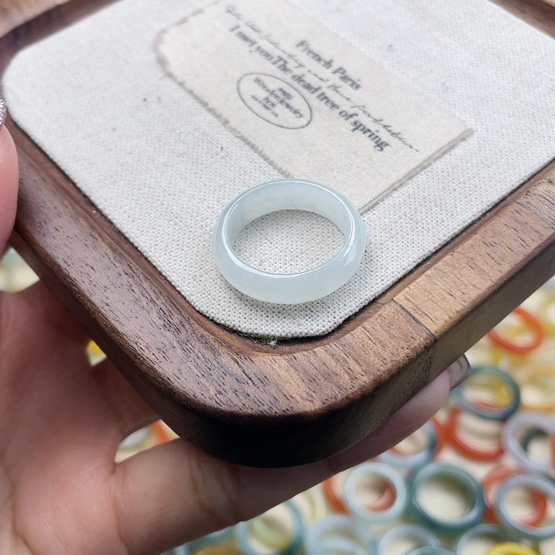 翡翠戒指未镶嵌13 号港 16.17 包容