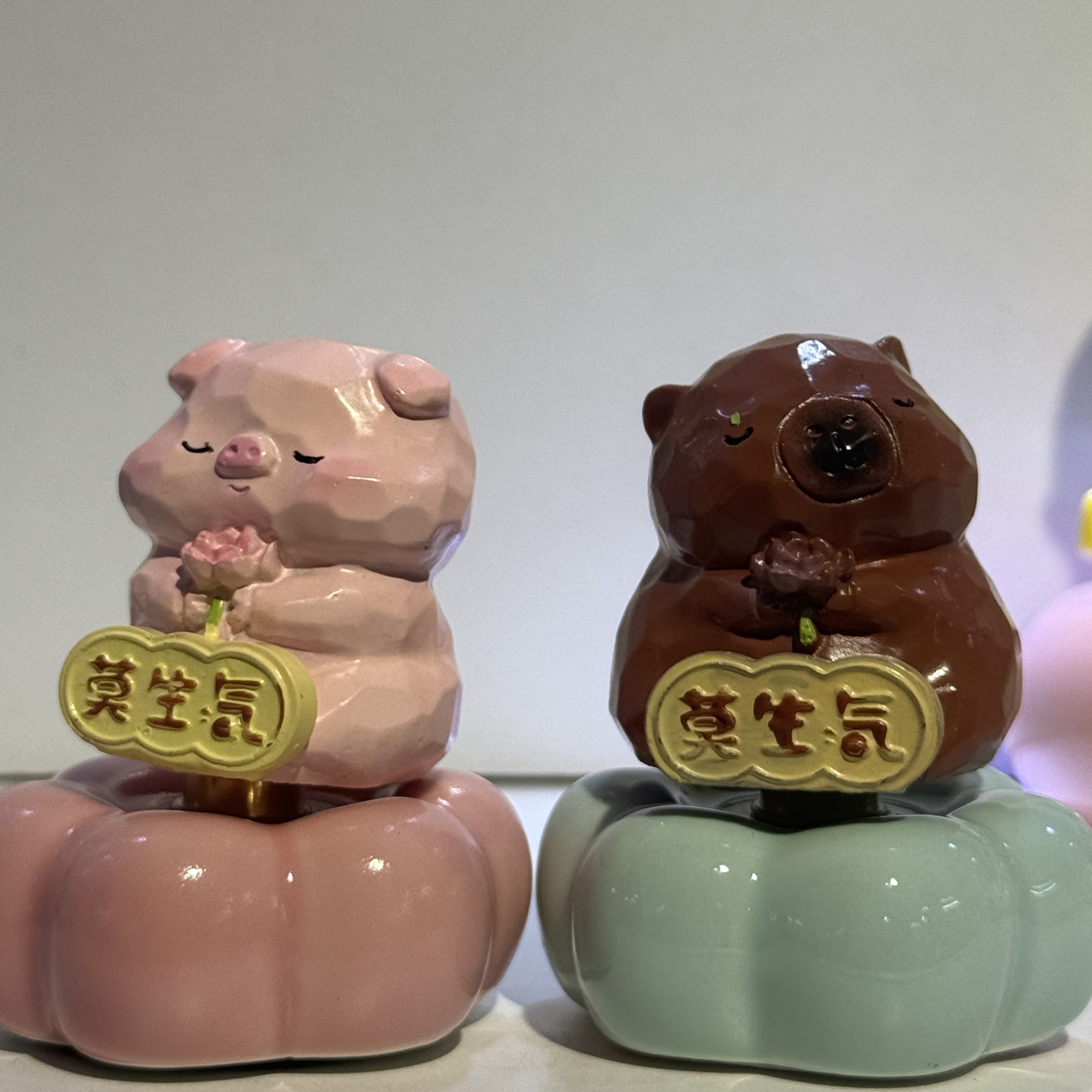景德镇超可爱 莫生气 摆件转转
