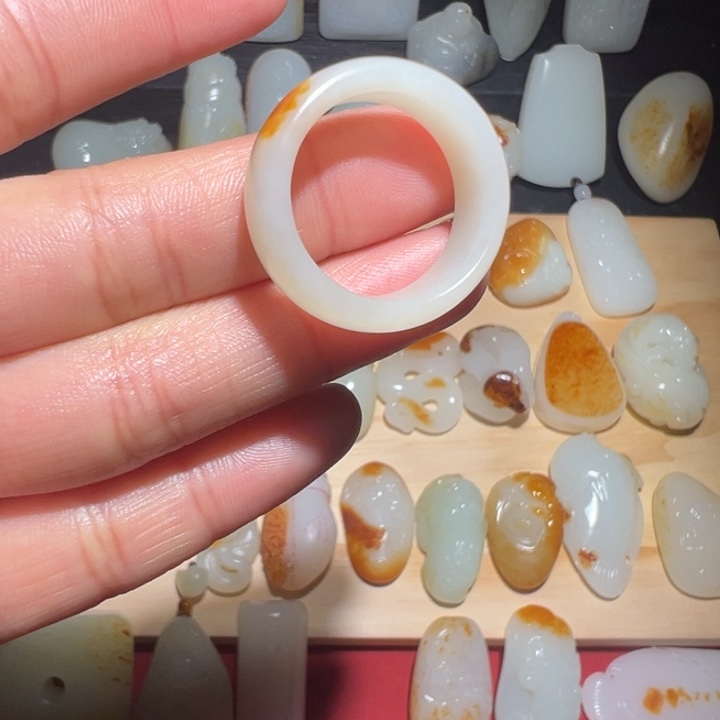 和田玉挂件未镶嵌