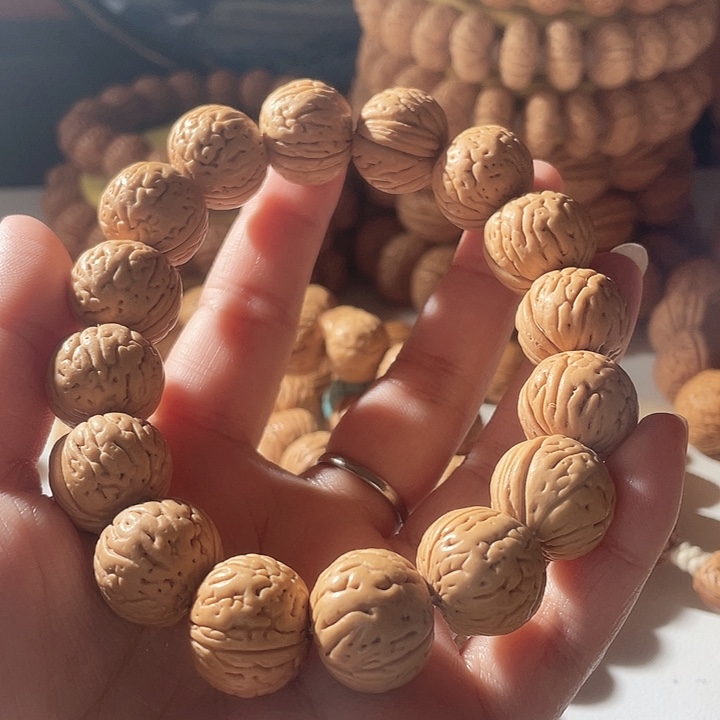 胖***张桃核吊坠桃核手串元宝4