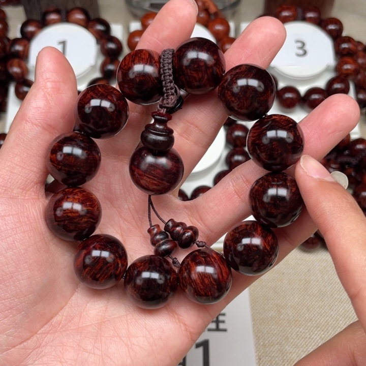 诚***信黄花梨/降香黄檀2.0