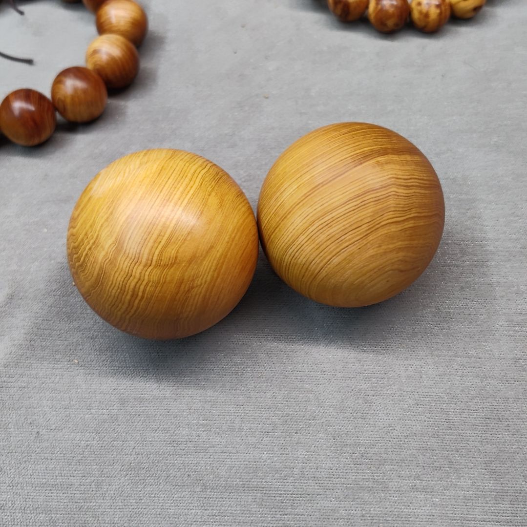 5.0手球一对太行崖柏。。。