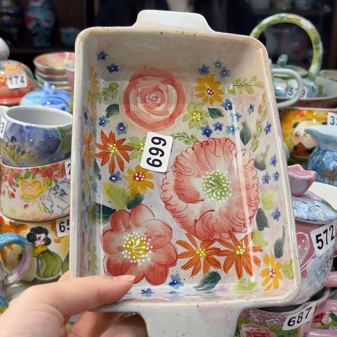 瓷片兔兔。。兔兔好帅