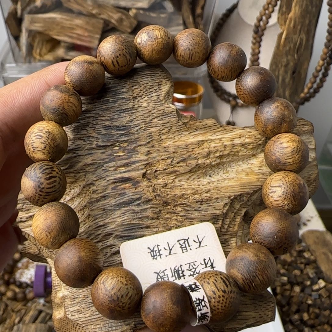 沉香碎屑沉香高油脂花香甜凉卡11单圈10