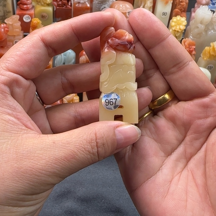 昌化石印石又**了0.7-2.2厘米左右