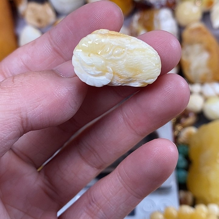 琥珀未镶嵌裸石我