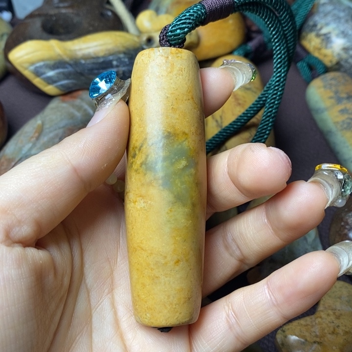 岫岩河磨玉（透闪石质玉）未镶嵌把件