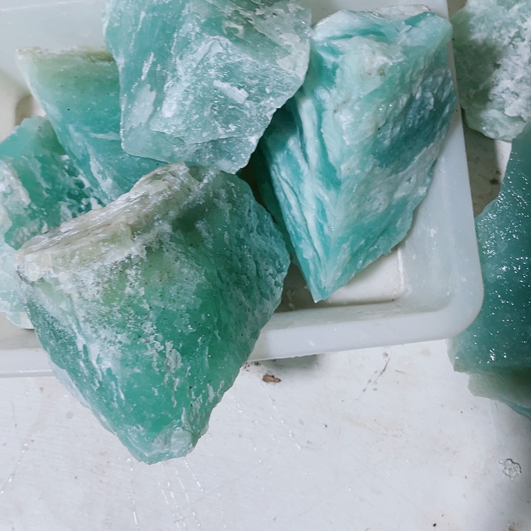 七***叶蛇纹石玉未镶嵌原石