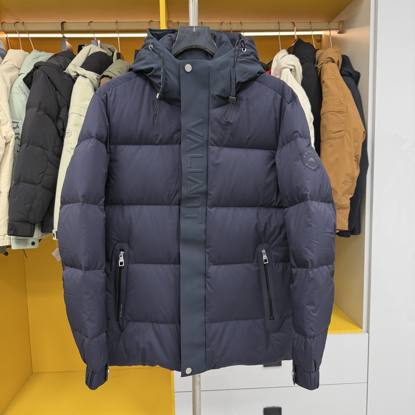 W957冬季800蓬90白鸭绒羽绒服加厚保暖柔软轻便面包服男士户外