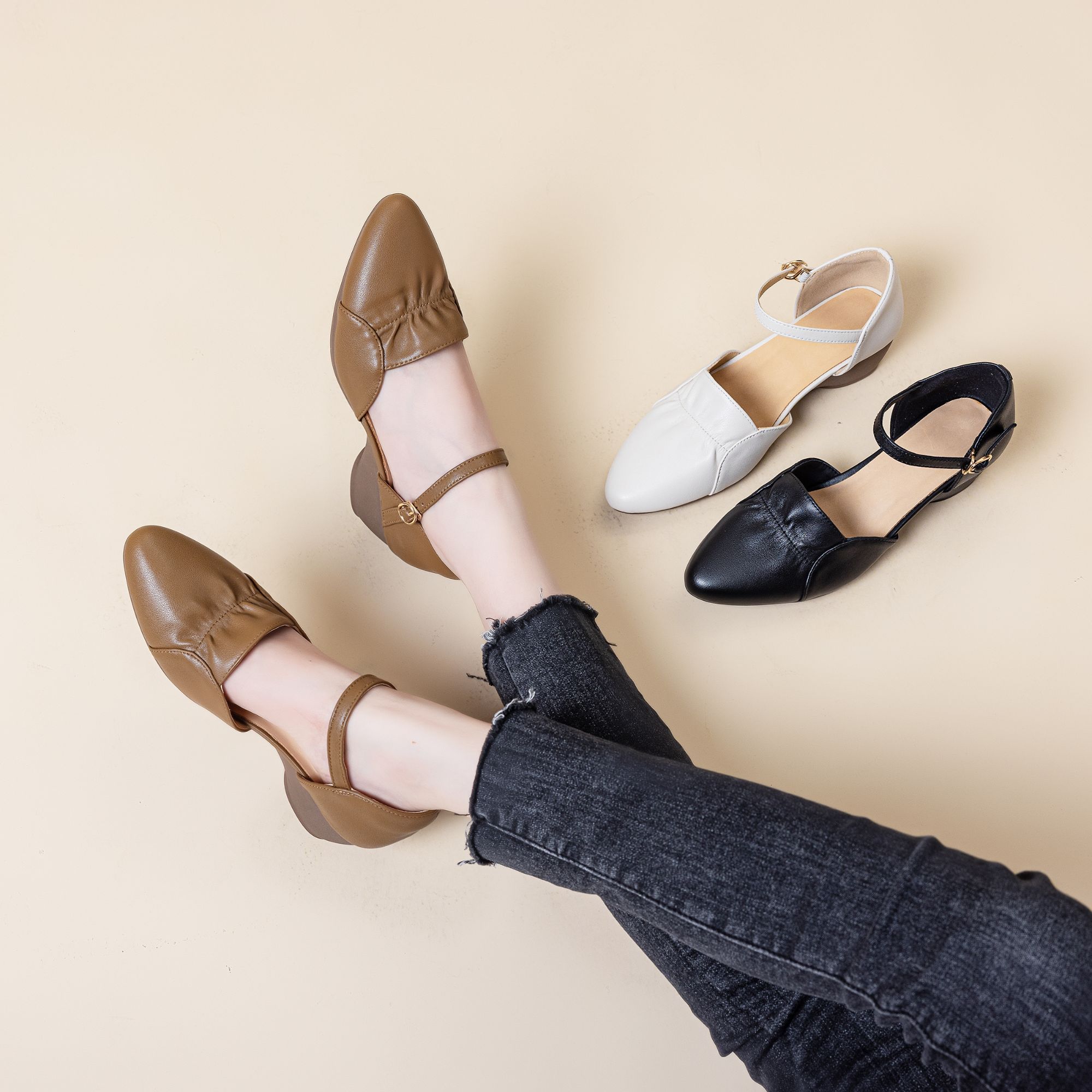 软底包头凉鞋女2025夏季新款时尚百搭中空单鞋坡跟一字带通勤女鞋