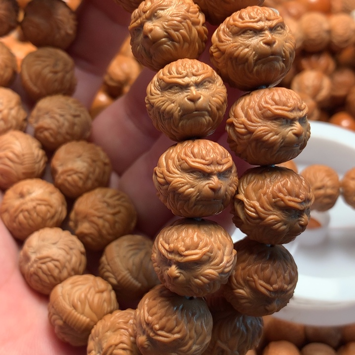 【闪购商品】猴头核桃吊坠曼*悟空12