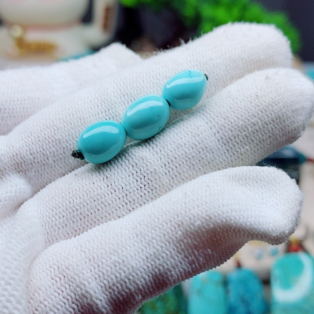 绿松石未镶嵌颈饰