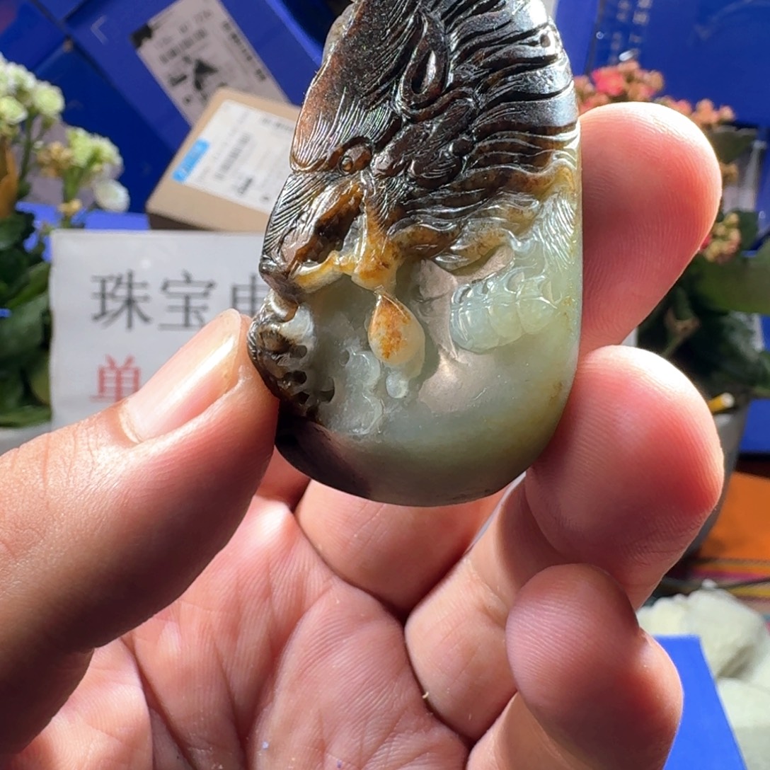 和田玉（糖玉）未镶嵌颈饰