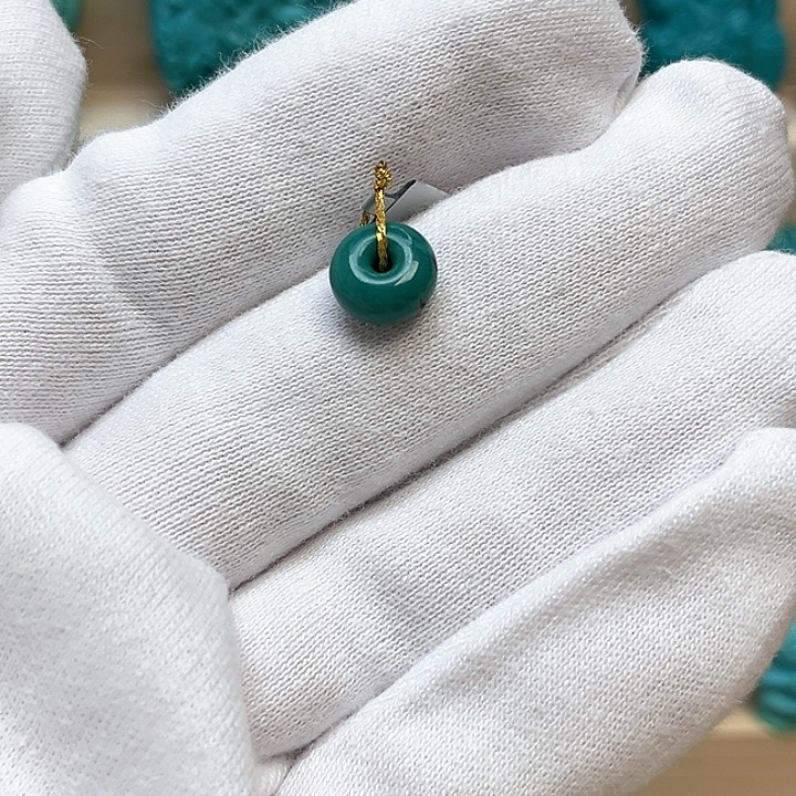 绿松石珠宝未镶嵌