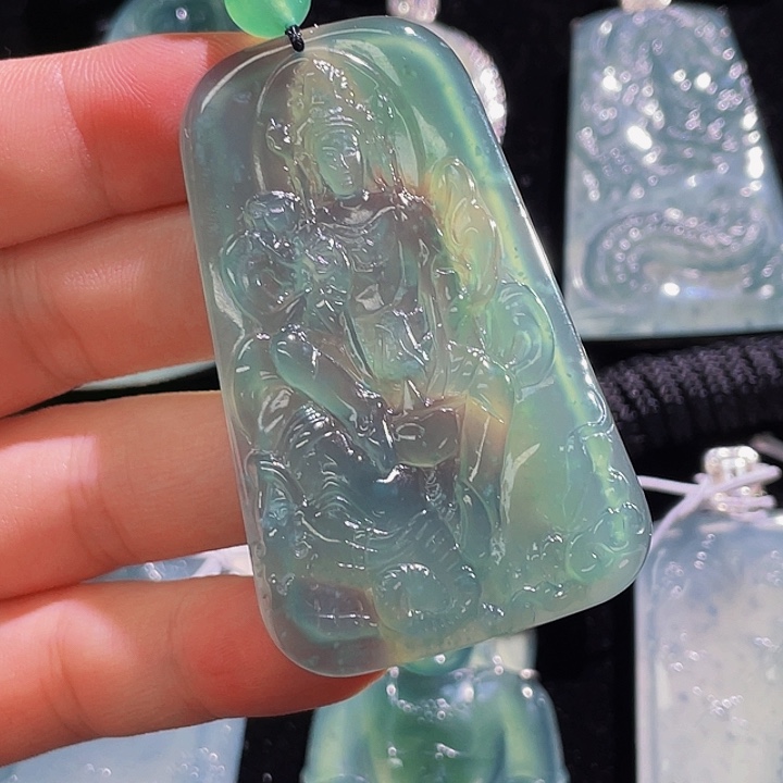 翡翠颈饰未镶嵌68，