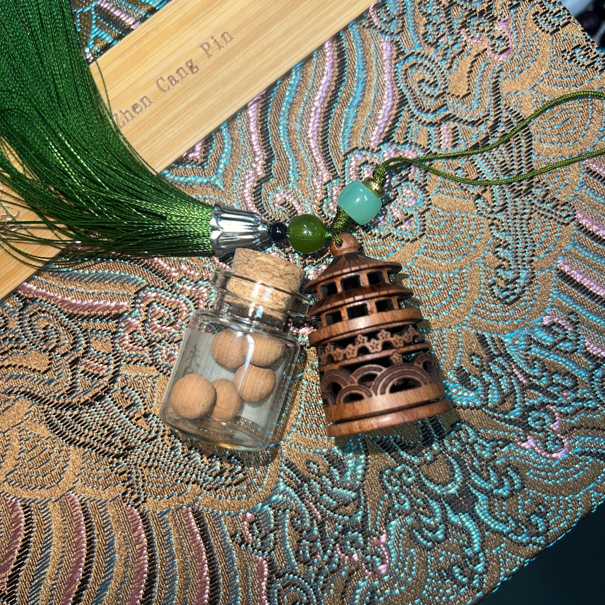 J0148手机挂件无礼盒