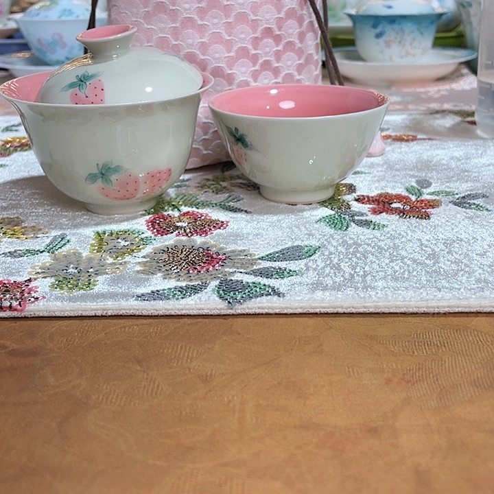 【闪购商品】莓烦恼盖碗➕杯➕粉包哈哈哈