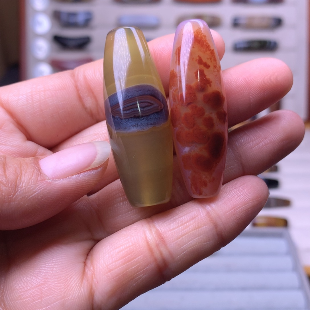 梁***生玛瑙/玉髓未镶嵌珠宝奇石