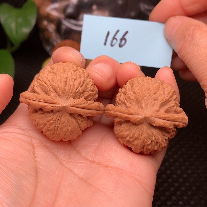 【闪购商品】把件文玩核桃一***动38闷白全品166