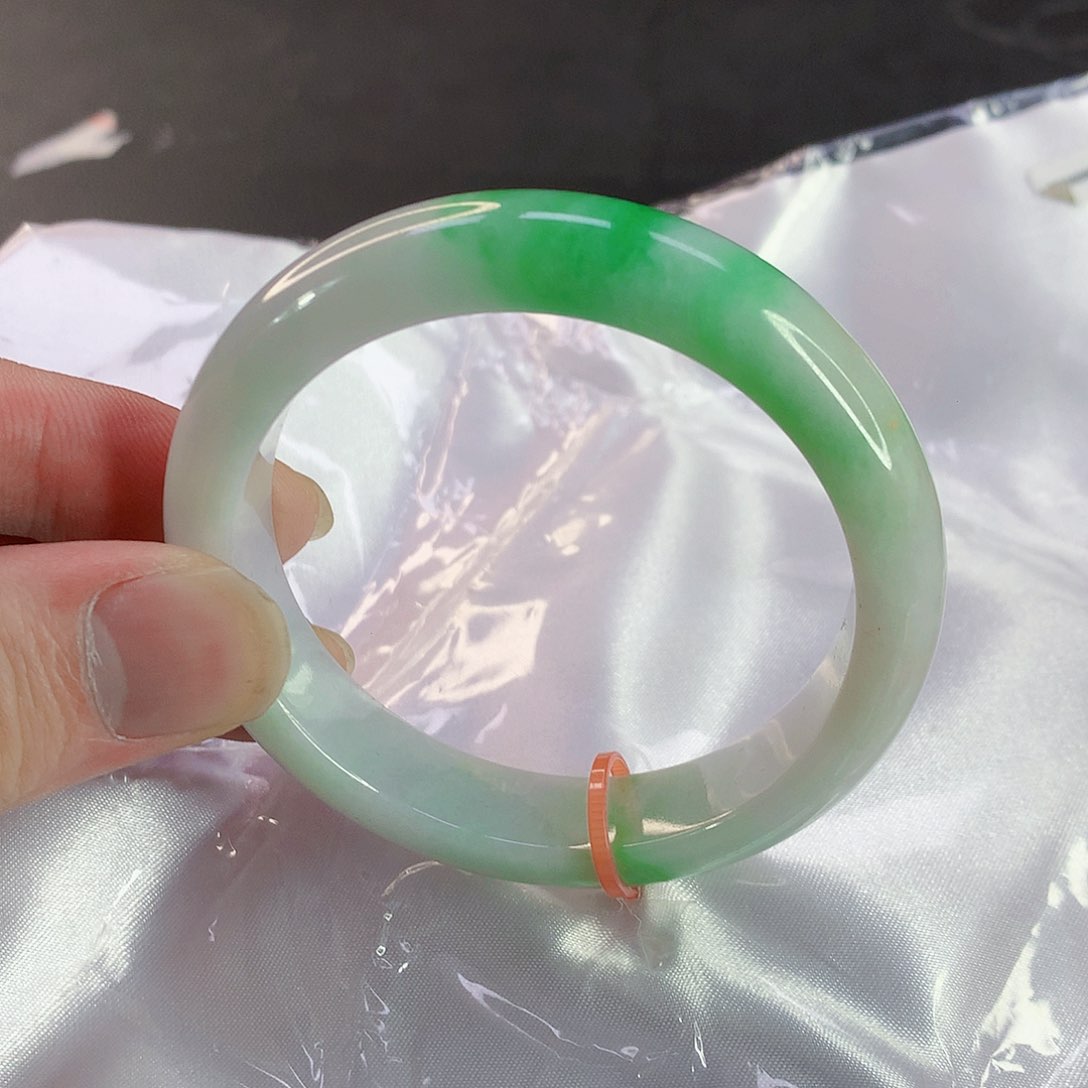 翡翠手镯未镶嵌023缅甸天然翡翠A货