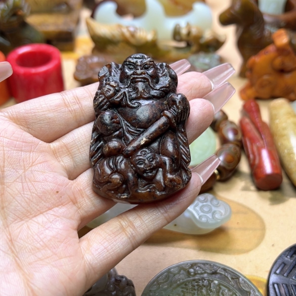 【闪购商品】蛇纹石玉颈饰未镶嵌