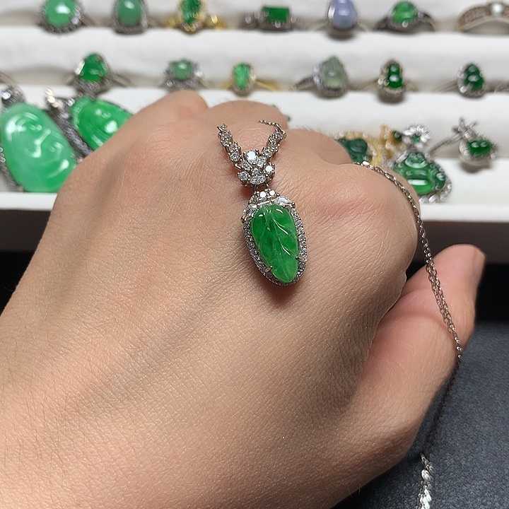 翡翠银S925镶嵌颈饰