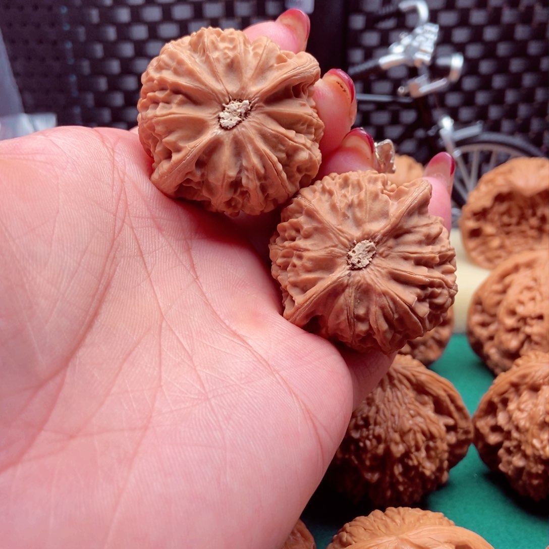 文玩核桃吊坠枝*宫灯41