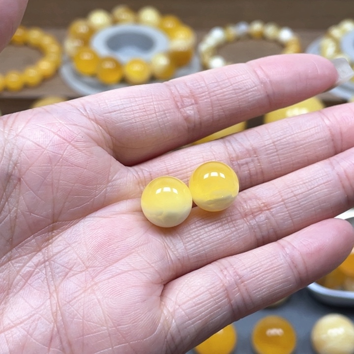 未镶嵌琥珀裸石天然