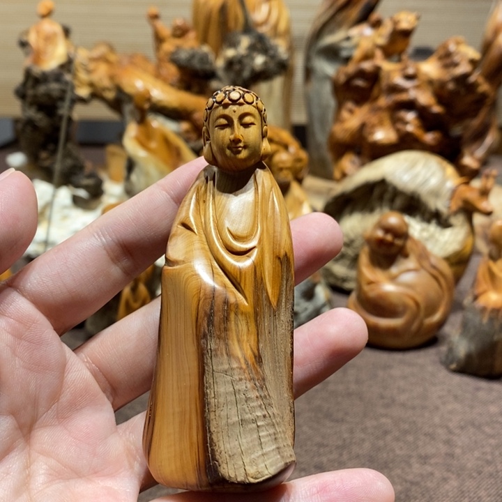 柏木（崖柏）原皮大日如来佛