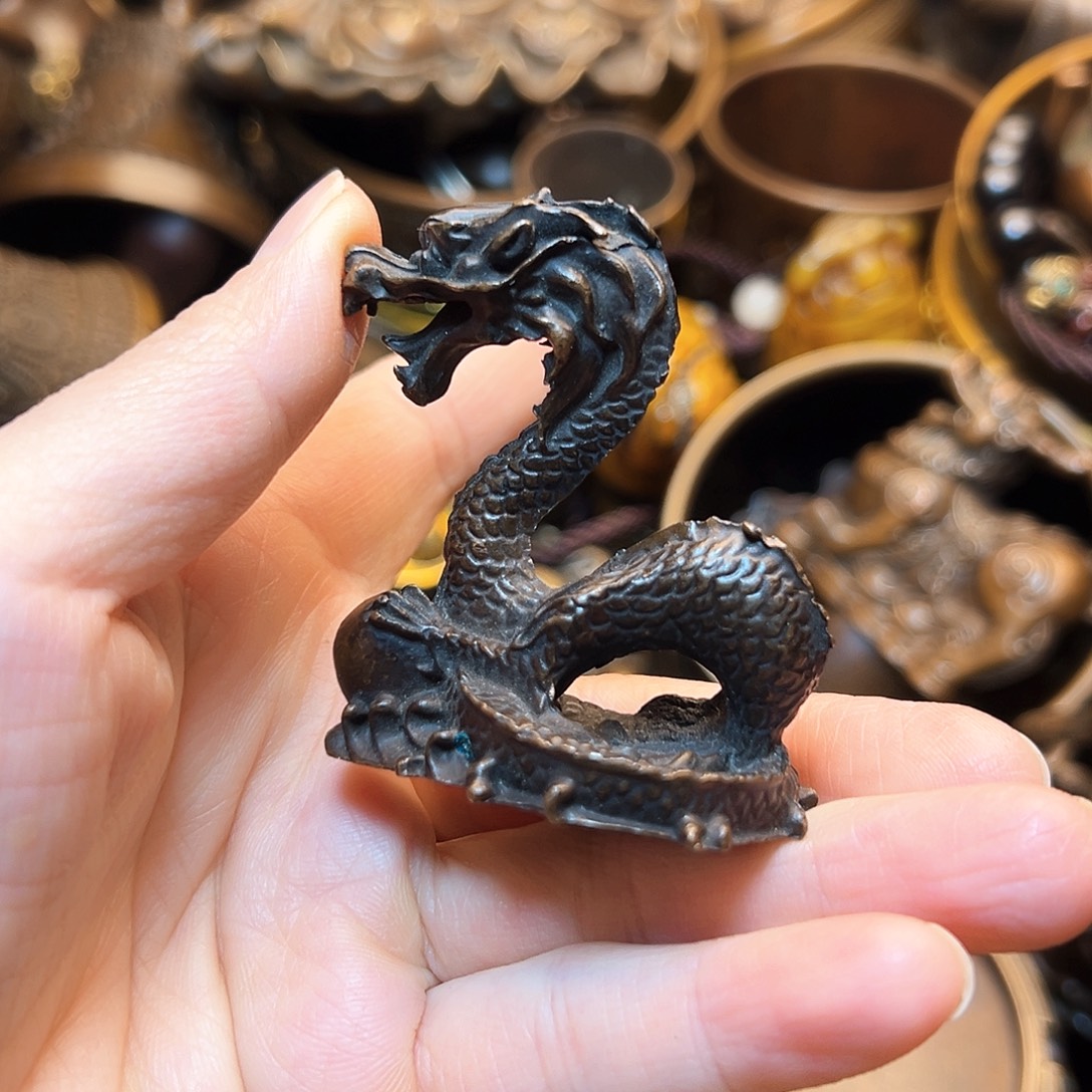 精美铜器工艺品等