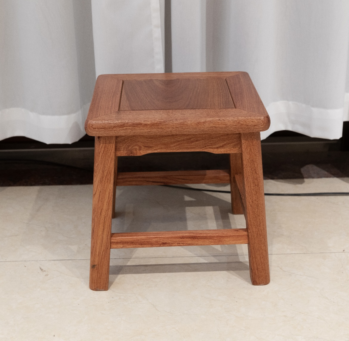 28X28X28富贵轻奢矮凳浙江热卖凳子家用小凳简约板凳胡桃色实木