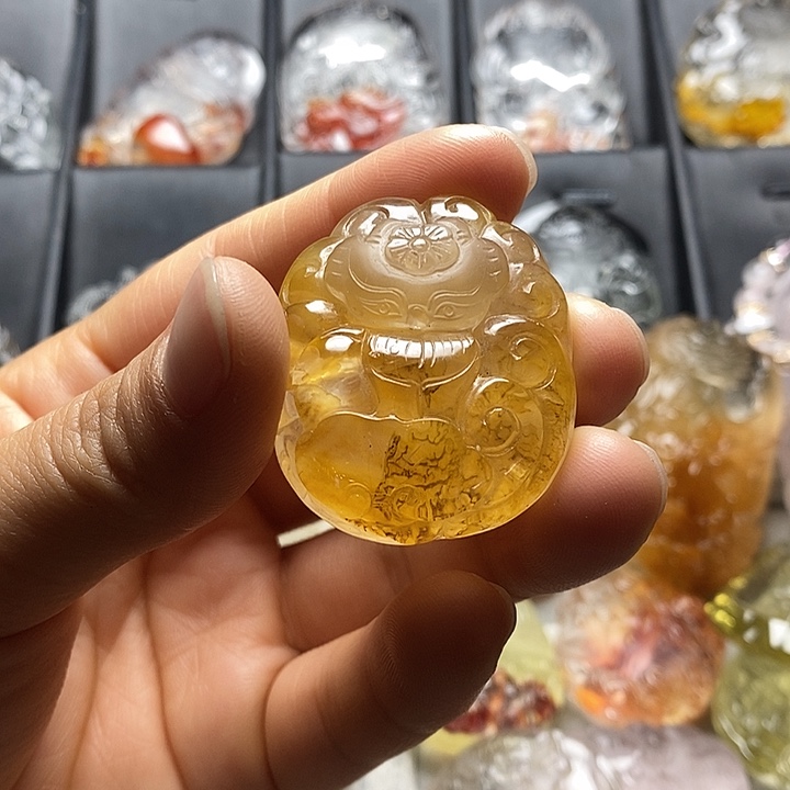 水晶颈饰未镶嵌水晶吊坠