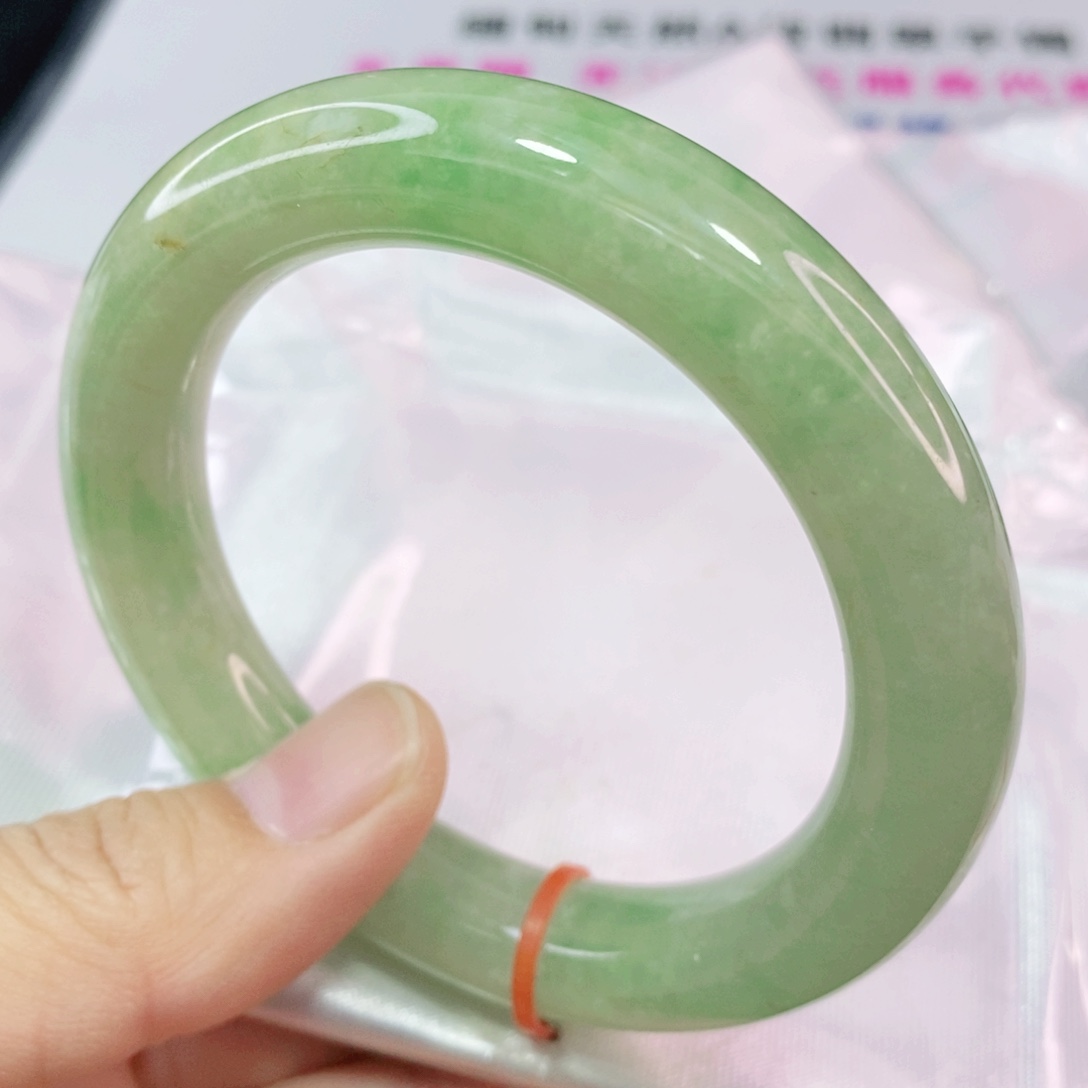 未镶嵌手镯翡翠56圈口圆条洒金