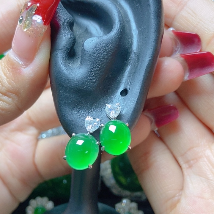 翡翠颈饰18K金镶嵌