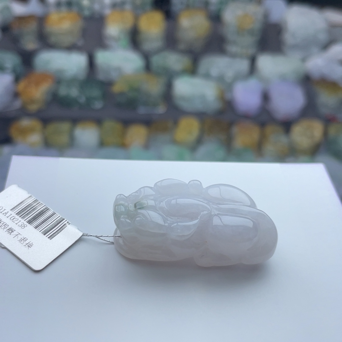 翡翠颈饰未镶嵌貔貅