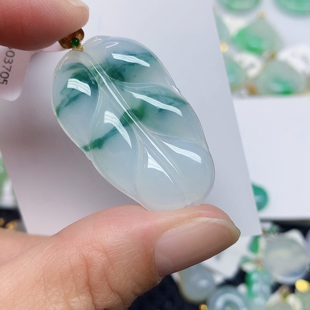 翡翠18K金镶嵌颈饰356789