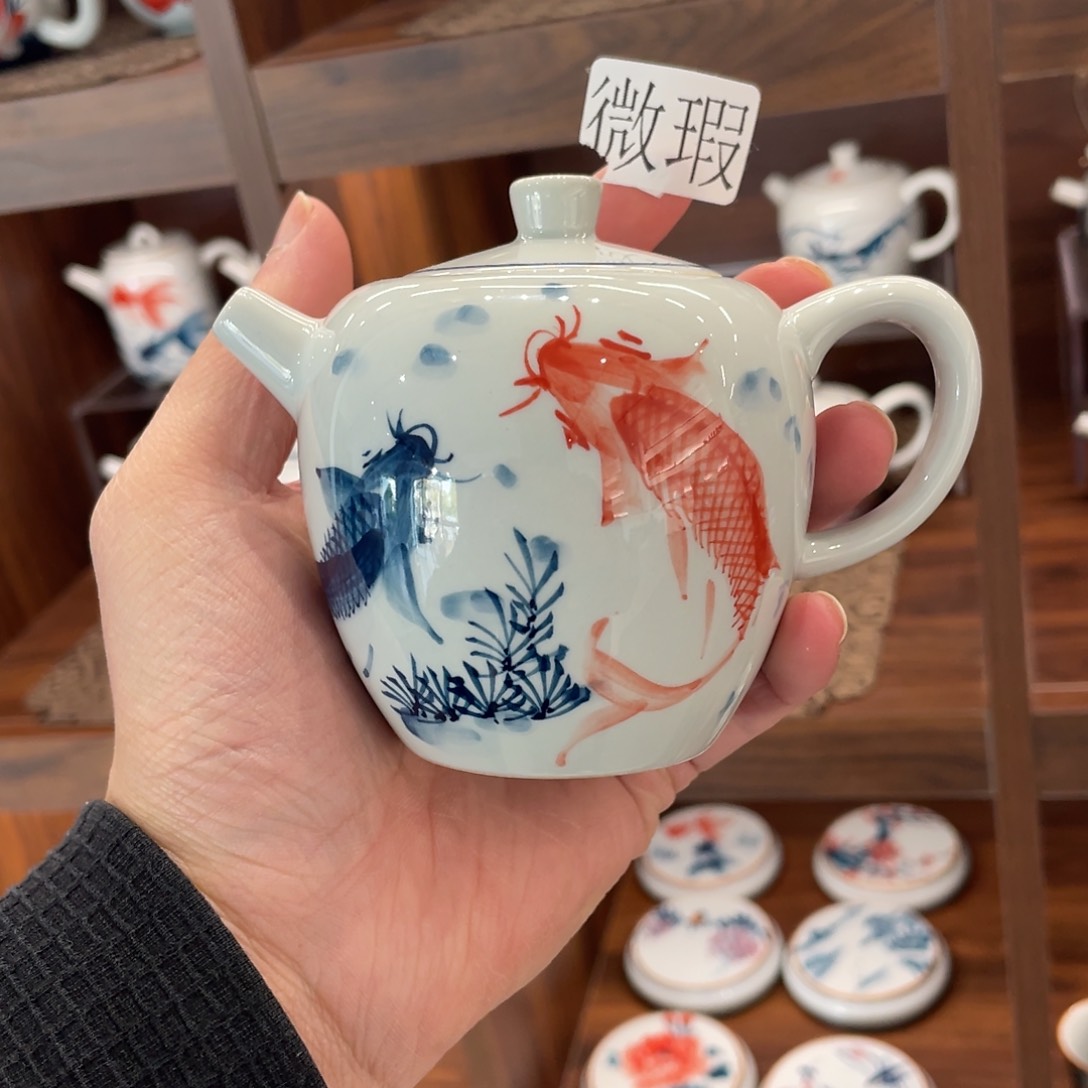 釉下手绘茶具微瑕