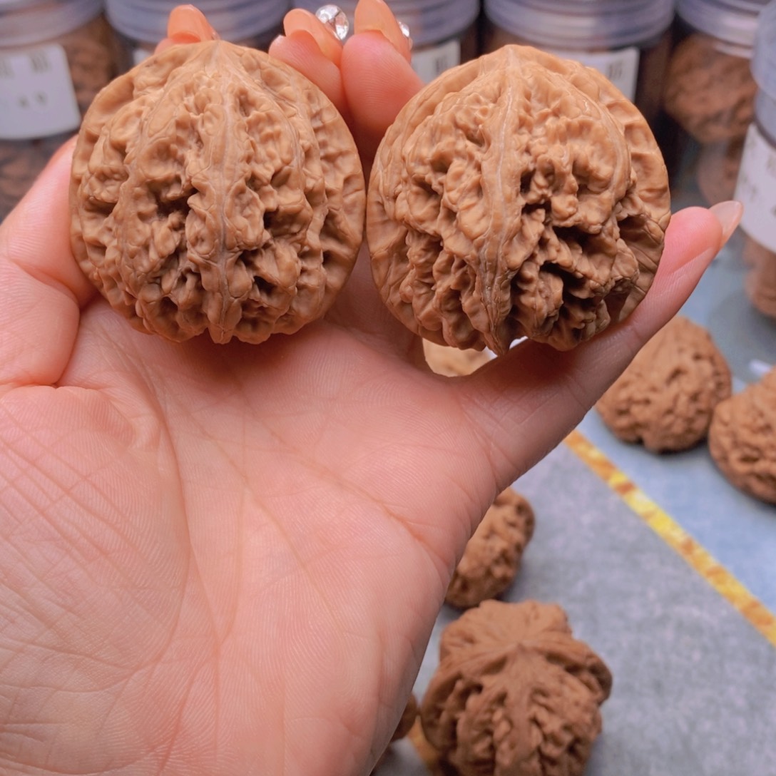 无***妨核桃文玩核桃手把件粗筋46