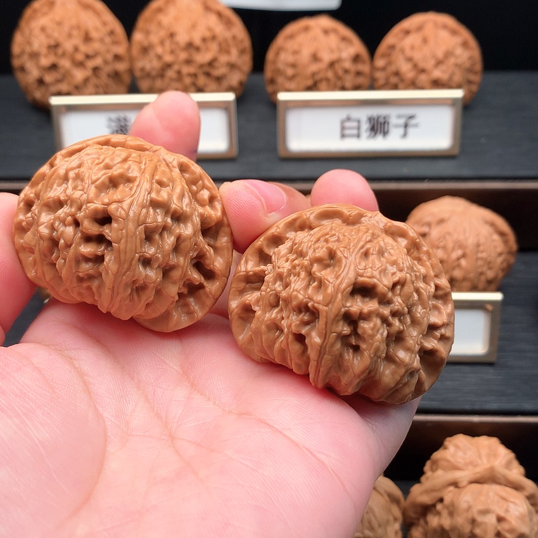 吊坠文玩核桃83号白狮子43+