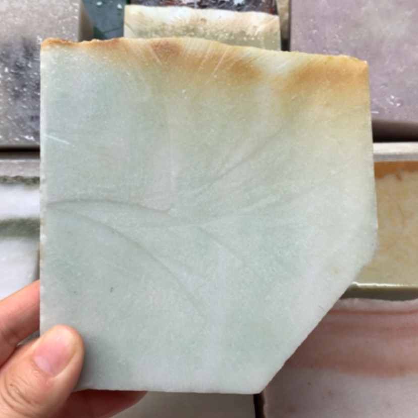 【闪购商品】未镶嵌手镯（圆镯）石英岩玉绿底黄糖